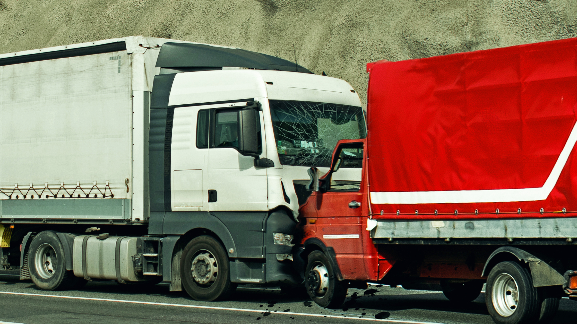 truck crash injuries